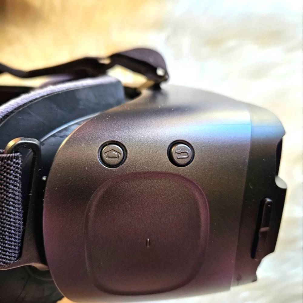 Samsung - Gear VR With Controller - Oculus 2017